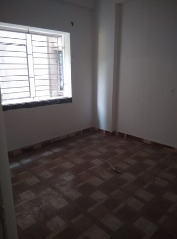 Room in 2 BHK Apartment at Behala Chowrasta – for Sale