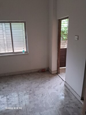 Room in 2 BHK Apartment at South Dum Dum – for Sale