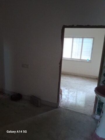 Room in 2 BHK Apartment at South Dum Dum – for Sale