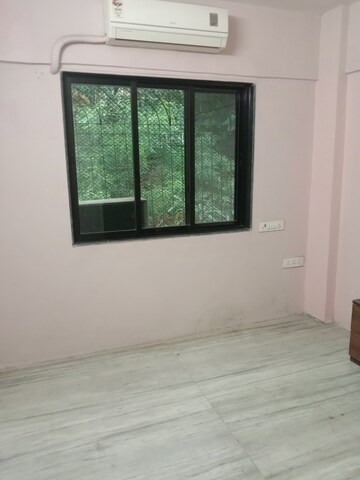 Room in 1 BHK Apartment at Dahiwali CHS, Dahisar West – for Rent