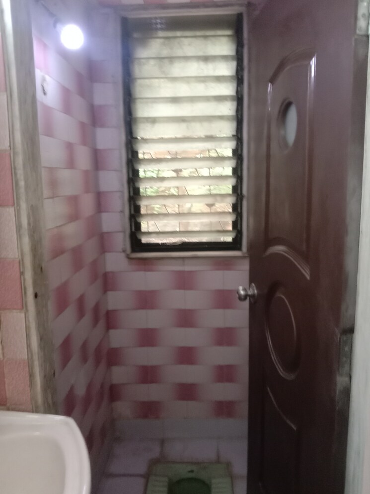 Bathroom, dahiwali-chs 1 Bedroom 550 Sq.Ft. Apartment In Dahisar West Mumbai 8746856