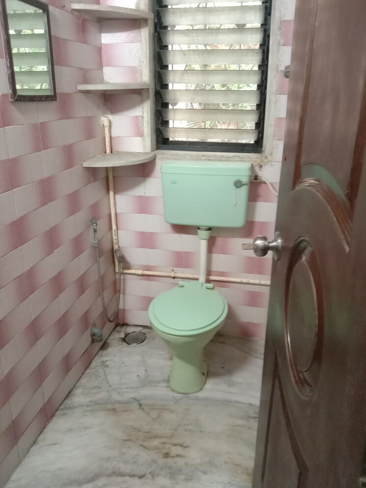 Bathroom, dahiwali-chs 1 Bedroom 550 Sq.Ft. Apartment In Dahisar West Mumbai 8746856