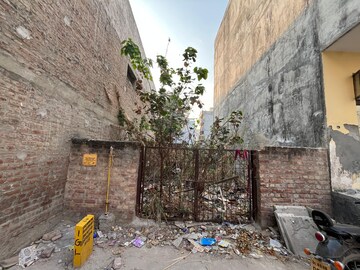  Plot For Sale in Burari