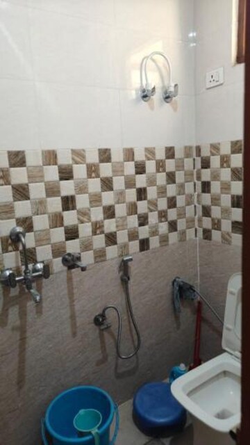 Attached Bathroom in 3 BHK Builder Floor at Sector 46 – for Rent