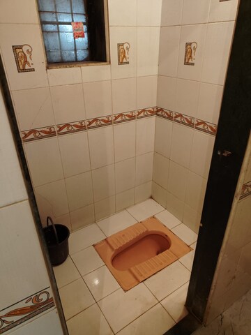 Bathroom in 1 BHK Apartment at Dombivli West – for Rent