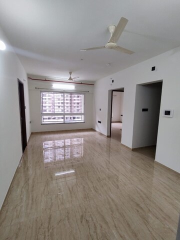 Room in 2 BHK Apartment at VTP Beaumonde, Kharadi – for Rent