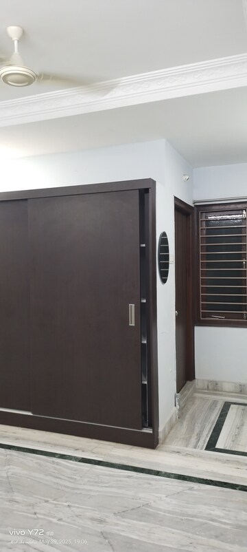 Room in 3 BHK Apartment at Pavani Laxmi Nivas, Madhapur – for Rent