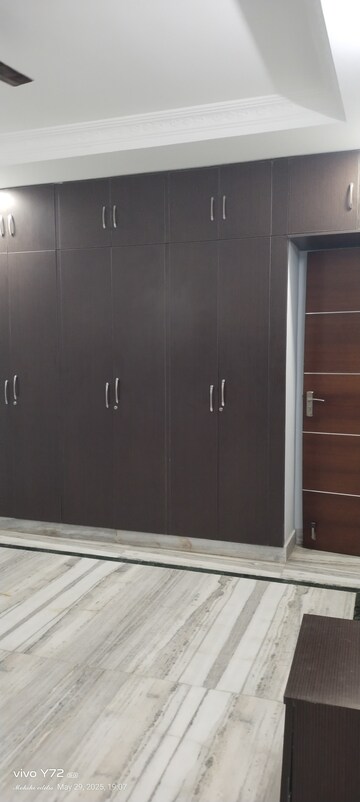 Room in 3 BHK Apartment at Pavani Laxmi Nivas, Madhapur – for Rent