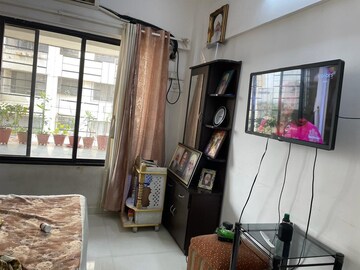 Living Room in 2 BHK Apartment at Blue Diamond Apartment Malad, Malad West – for Rent