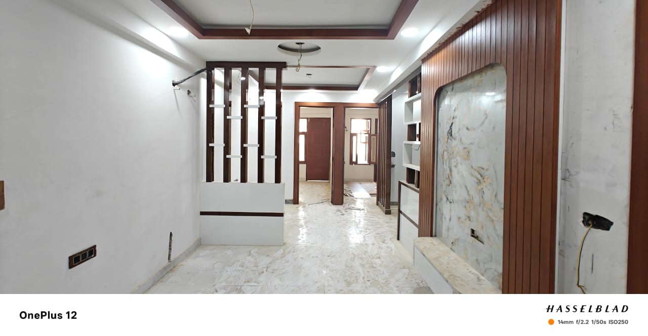 3 BHK Builder Floor For Sale in Signature Tower