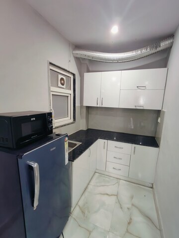 Kitchen in 1 BHK Builder Floor at Sushant Vyapaar Kendra, Sector 43 – for Rent