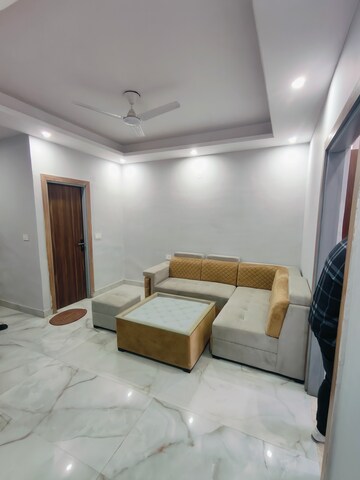 Bedroom in 1 BHK Builder Floor at Sushant Vyapaar Kendra, Sector 43 – for Rent