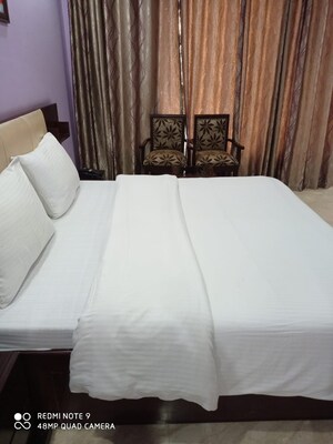 Bedroom in 3 BHK Builder Floor at Faridabad Central – for Sale