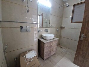 5 BHK Apartment For Sale in Unitech Greenwood City Apartment, Sector 45