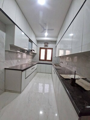 Kitchen in 5 BHK Apartment at Unitech Greenwood City Apartment, Sector 45 – for Sale