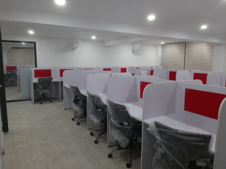 Team Area, lahurabir Commercial Office Space 1200 Sq.Ft. In Lahurabir Varanasi 8442639