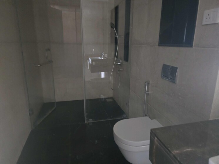 Bathroom, lokhandwala-minerva-mahalaxmi 3 Bedroom 2050 Sq.Ft. Apartment In Mahalaxmi Mumbai 8746974