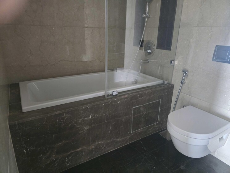 Bathroom, lokhandwala-minerva-mahalaxmi 3 Bedroom 2050 Sq.Ft. Apartment In Mahalaxmi Mumbai 8746974