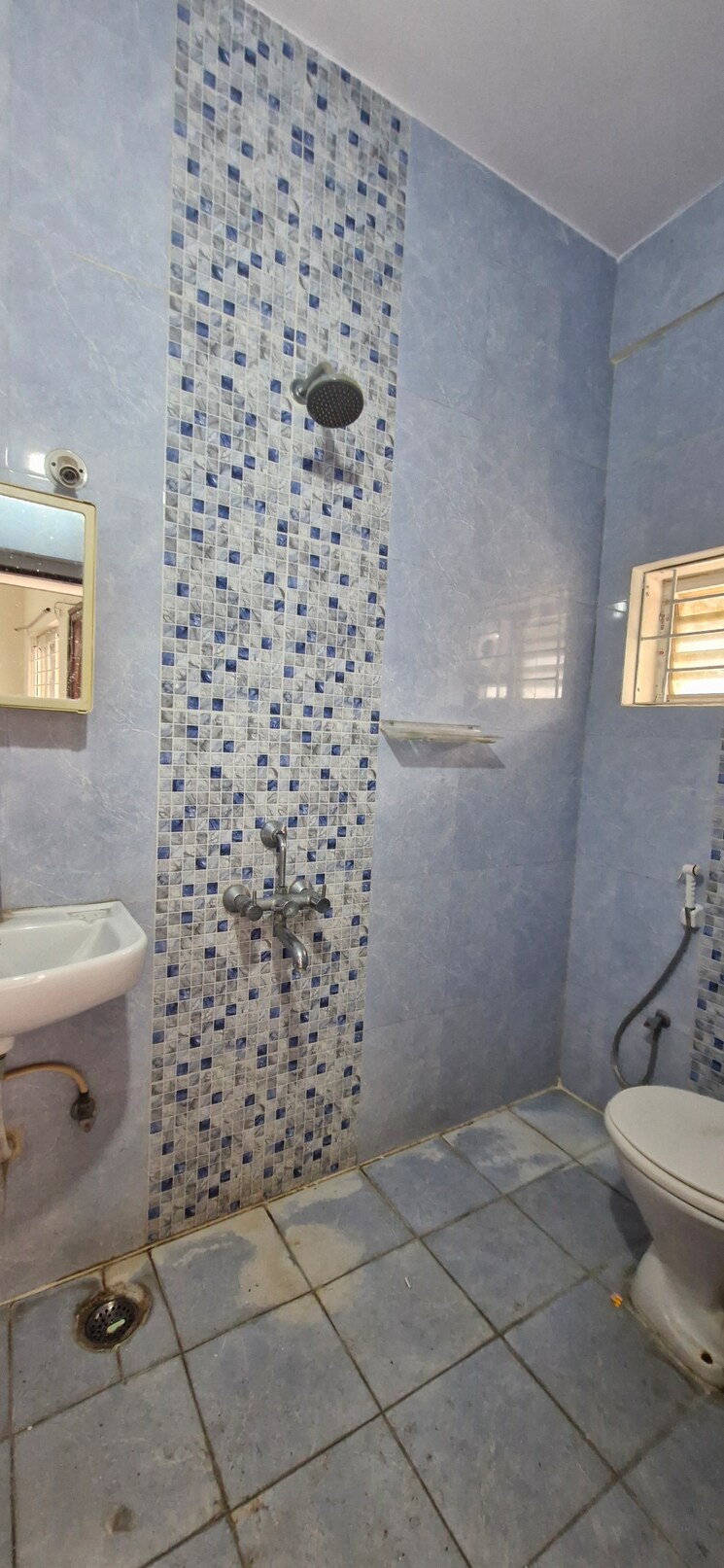 Bathroom, kondapur 3 Bedroom 1700 Sq.Ft. Builder Floor In Kondapur Hyderabad 8746988