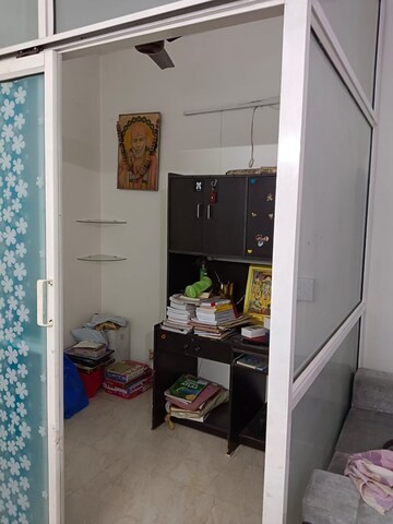 Team Area in 2 BHK Builder Floor at Lajpat Nagar 4 – for Rent
