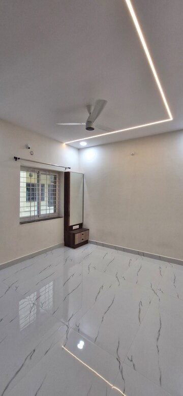 Furnished Amenities in 3 BHK Builder Floor at Kondapur – for Rent