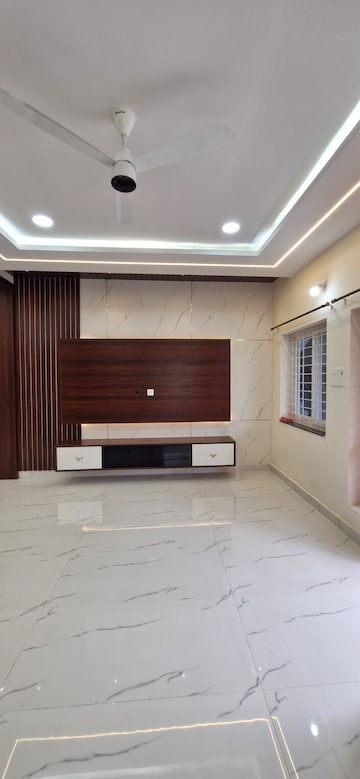 Building Lobby in 3 BHK Builder Floor at Kondapur – for Rent