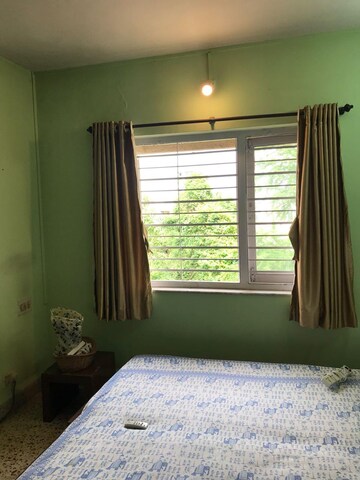 Room in  Pg at Bandra West – for Rent