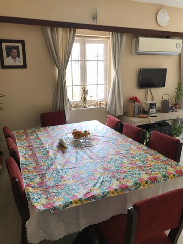 Room in  Pg at Bandra West – for Rent