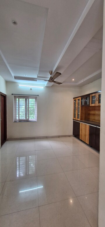 Furnished Amenities in 3 BHK Builder Floor at Kondapur – for Rent