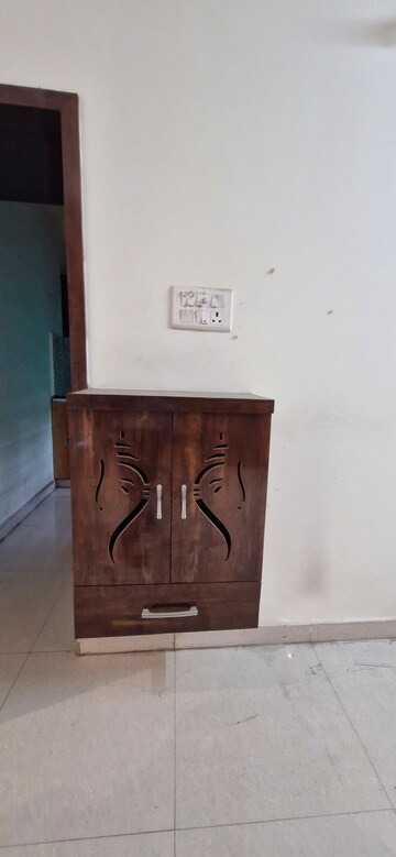 Furnished Amenities in 3 BHK Builder Floor at Kondapur – for Rent