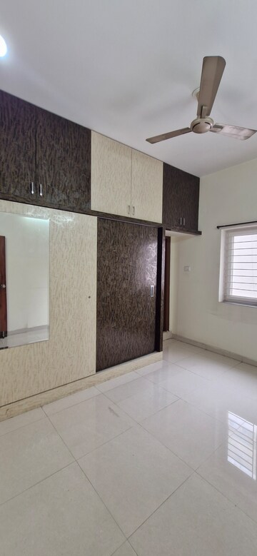 Building Lobby in 3 BHK Builder Floor at Kondapur – for Rent