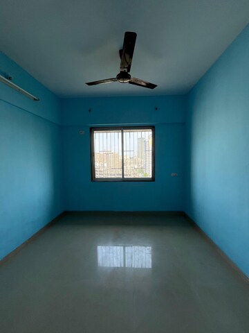 Room in 1 BHK Apartment at Vihang Valley Phase 2, Kasarvadavali – for Rent
