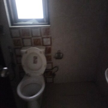 Bathroom in 3.5 BHK Independent House at Malhan View Apartments, JakhaN-Rajpur Road – for Rent