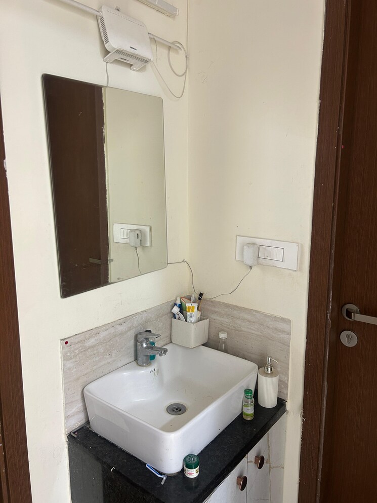 Bathroom, gk-rose-icon 2 Bedroom 920 Sq.Ft. Apartment In Pimple Saudagar Pune 8747050