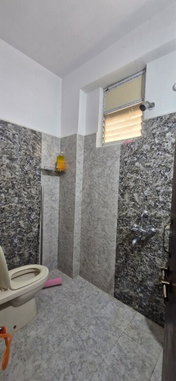 Bedroom in 3 BHK Builder Floor at Kondapur – for Rent