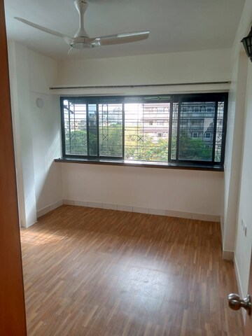 Room in 1 BHK Apartment at Bandra West – for Rent