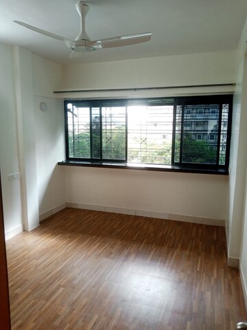 Room in 1 BHK Apartment at Bandra West – for Rent