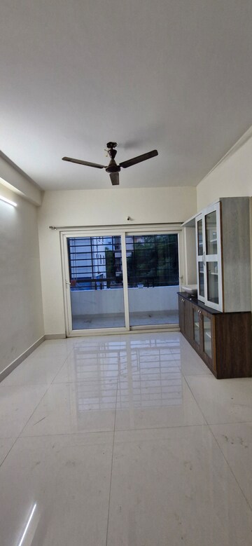 Room in 2 BHK Builder Floor at Kondapur – for Rent