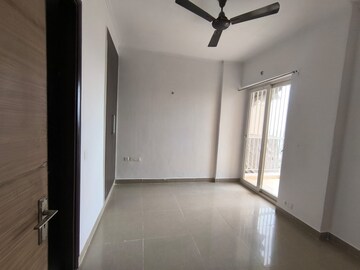 Furnished Amenities in 2 BHK Apartment at Saya Zion, Sector 4 Greater Noida – for Rent