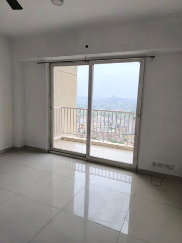 Room in 2 BHK Apartment at Saya Zion, Sector 4 Greater Noida – for Rent