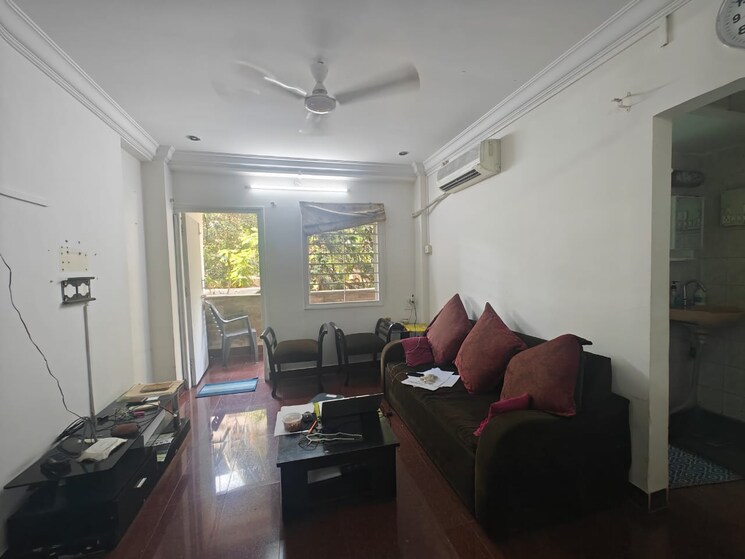 Living Room, sea-pearl-building 1 Bedroom 450 Sq.Ft. Apartment In Bandra West Mumbai 8747082