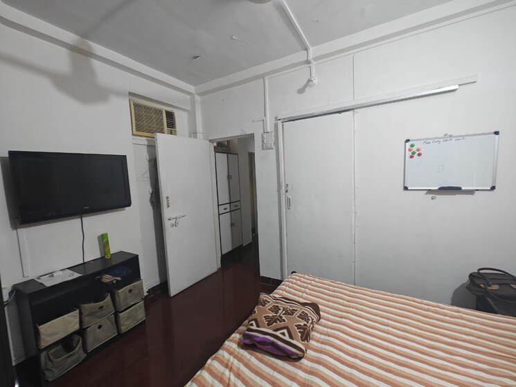 Bedroom, sea-pearl-building 1 Bedroom 450 Sq.Ft. Apartment In Bandra West Mumbai 8747082