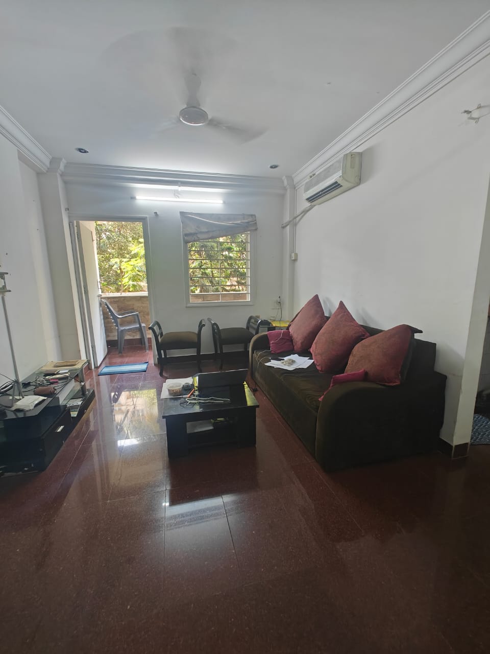 1 BHK + Study Room Apartment For Rent in Sea Pearl Building