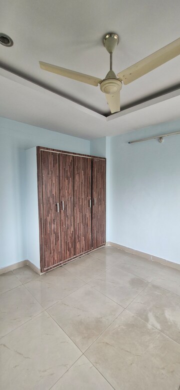 Furnished Amenities in 3 BHK Builder Floor at Kondapur – for Rent