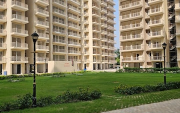 2 BHK Apartment For Sale in Bedarwals Sixty Three Golf Drive, Sector 63