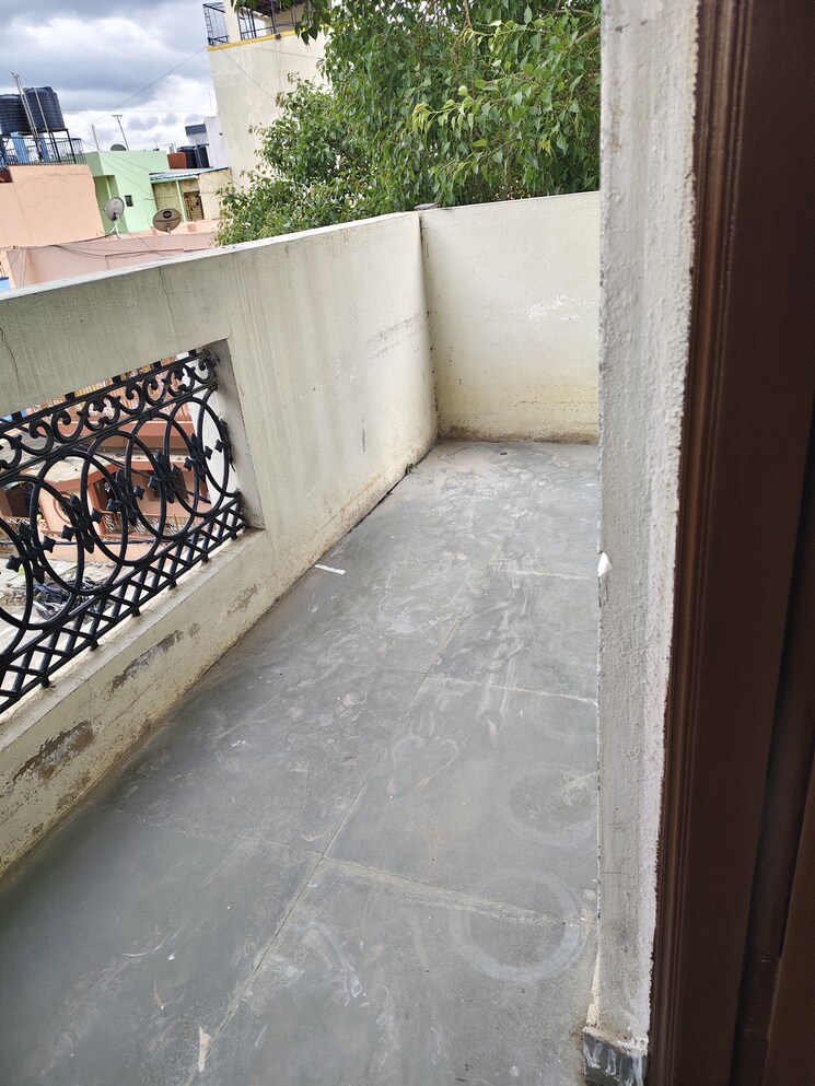 Balcony, halasuru 1 Bedroom 500 Sq.Ft. Builder Floor In Halasuru Bangalore 8747156