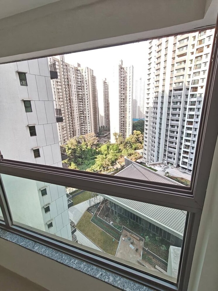Balcony, kalpataru-immensa 3 Bedroom 906 Sq.Ft. Apartment In Kolshet Road Thane 8747172