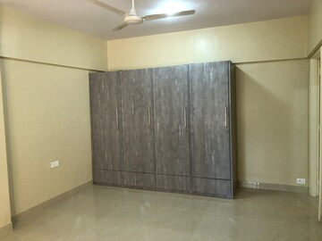 Room in 1 BHK Apartment at Tulip CHS Bandra, Bandra West – for Rent