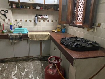 Kitchen in 2 BHK Builder Floor at Sector 46 – for Rent