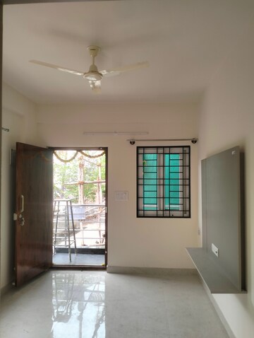 Room in 1 BHK Builder Floor at Hsr Layout – for Rent